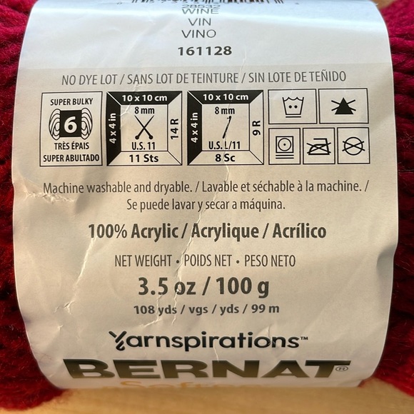 Softee Chunky Yarn - 100g/3.5oz - Acrylic Super Bulky - Picture 3 of 5